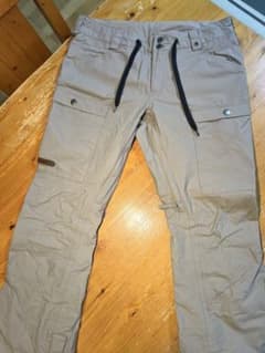 seeker_ssst 様専用　BURTONのスノーボード用パンツのサムネイル