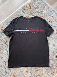 TOMMY HILFIGER ロゴTシャツ ブラック Lサイズのサムネイル
