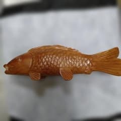木製 鯉の彫刻 装飾品 魚 木彫 縁起物 木工細工 工芸品 - メルカリ
