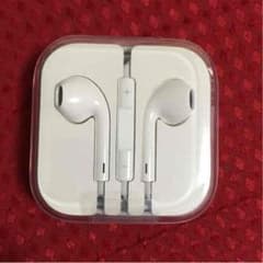 Apple 純正 イヤホン 未開封のサムネイル