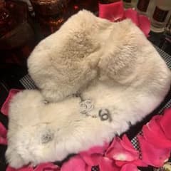 CHANEL ラパン　ティペット　アイボリー　破格 m49036695426_1.jpg?1769682097