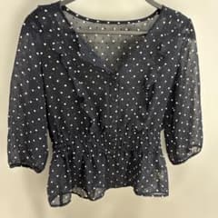 アインシュリットドット柄 シフォンブラウス フリル 七分袖シアーのサムネイル
