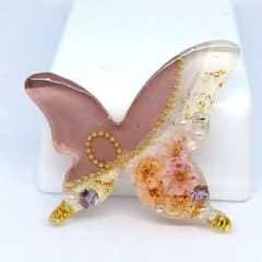 レジンヘアゴム 大人可愛い 蝶々 - メルカリ