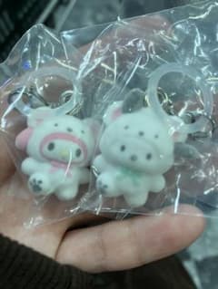 サンリオ ふわふわスノー めじるしアクセサリーのサムネイル