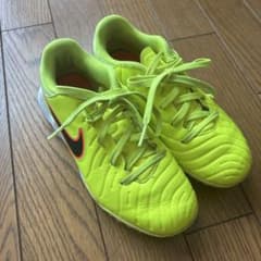 NIKE サッカー トレシュー　ネオンイエロー　中古品　20センチのサムネイル