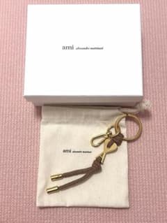 新品未使用 AMIアミパリス キーリング キーホルダーのサムネイル