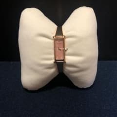 GUCCI  レディース 腕時計のサムネイル