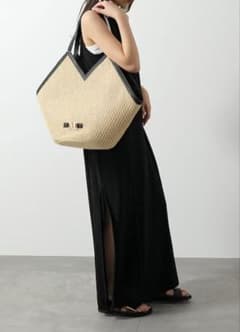 Max Mara マックスマーラ LUIGIBEACH トートバッグのサムネイル