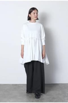 meri　ミーリー　タックストレートパンツのサムネイル