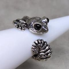 01 ヒョウモントカゲモドキ　フリーサイズ　　爬虫類　フリーサイズ　色:シルバー