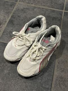 Puma スニーカー ホワイト/グレー/ピンクのサムネイル