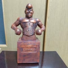 はじめの一歩 フィギュア 世界チャンピオン記念 鷹村の銅像 森川