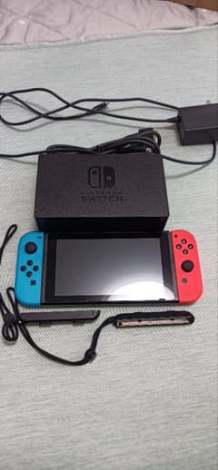 Nintendo Switch 本体 ネオンブルー ネオンレッドのサムネイル