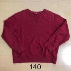 【最終値下げ】UNIQLO 長袖 スウェット 赤紫　140㎝のサムネイル