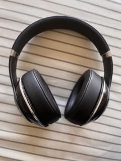 Beats Studio Wirelessオーバーイヤーヘッドフォン-グロスのサムネイル