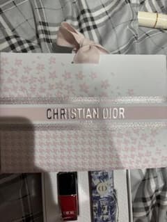 Christian Dior ネイルカラー＆リップケース セットのサムネイル