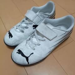 PUMA サッカー トレーニングシューズ ホワイトのサムネイル