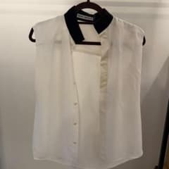 ISSEY MIYAKE me　ノースリーブシャツ　黒　サイズF　HR0710 ISSEY MIYAKE me ノースリーブシャツ 黒 サイズF HR0710｜Yahoo!フリマ
