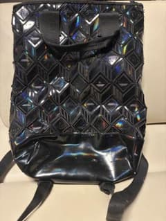 adidasブラック 幾何学模様 リュックのサムネイル