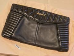 FOXCYさん ミュウ ミュウ Miu Miu 羊革 クラッチバッグ - メルカリ