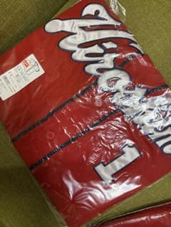 鈴木誠也ハイクオリティユニフォーム　1番　新品のサムネイル