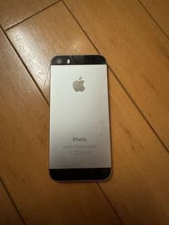 iPhone5s スペースグレイ 32GBのサムネイル
