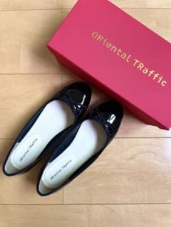 【 オリエンタルトラフィック 】フラットヒールバレエレインパンプスのサムネイル