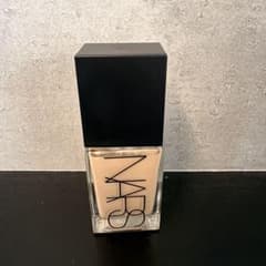 NARS ライトリフレクティング ファンデーションのサムネイル