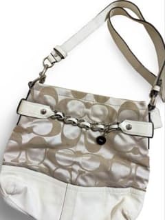 d*3様 美品　　coach ショルダーバッグ　コーチのサムネイル