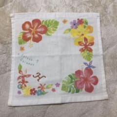 ハンカチ　お花　イニシャル付きのサムネイル