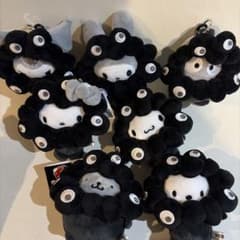 サンリオ ミャクミャク 黒 なりきりカラビナ 7個セット - メルカリ