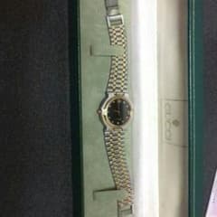 GUCCI腕時計のサムネイル