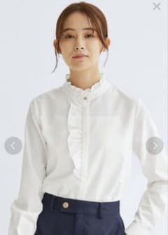 UNITED green label フリルディテールブラウス 白色のサムネイル