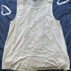 ZARA 刺繍ノースリーブシャツ Sサイズのサムネイル