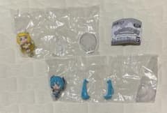 【新品未開封】ガチャ　初音ミク　ハッピージャンプフィギュア　2種セットのサムネイル