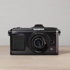 写ルンです感覚のコンデジ】OLYMPUS PEN E-P2 24mm - メルカリ