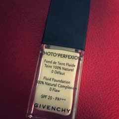 Givenchyフォト・パーフェクションのサムネイル