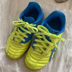 アシックス　スニーカー　サッカーシューズ　19cmのサムネイル