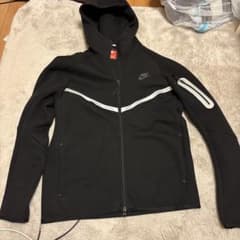 NIKE TECH フリース パーカー ブラック Lのサムネイル
