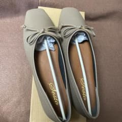 ぺたんこ　パンプスのサムネイル
