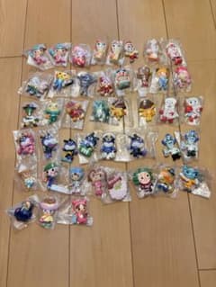 アンパンマン マグネット43体　まとめ売りのサムネイル
