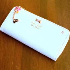 ♡値下げ中♡ 新品 長財布 ホワイトのサムネイル