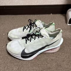 NIKE VAPORFLY 4 26.0のサムネイル