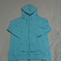 UNIQLOパーカーのサムネイル