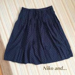 nikoand... 紺色ドットスカートのサムネイル