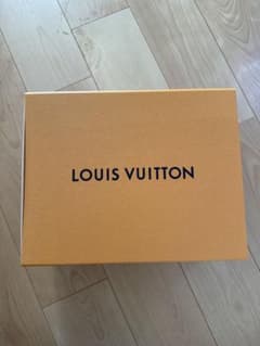 LOUIS VUITTON ギフトボックス 空箱のサムネイル