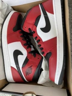NIKE AIR JORDAN1 MIDのサムネイル