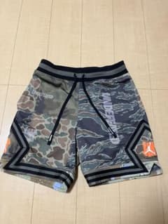 UNDEFEATED Jordan ハーフパンツのサムネイル