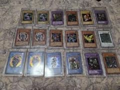遊戯王 引退品 まとめ売り ブラックマジシャン レリーフ 美品など