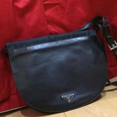 PRADAバックのサムネイル